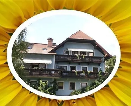 Resch Apartment *